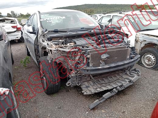 RENAULT FLUENCE 2012, foto 3 de 19