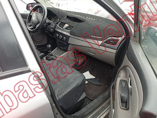 RENAULT FLUENCE 2012, foto 12 de 19