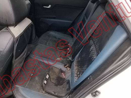 KIA RIO 2023, foto 16 de 19