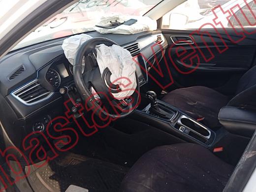 MG MG5 2023, foto 17 de 19