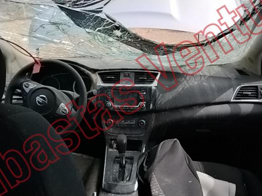 NISSAN SENTRA 2017, foto 14 de 19
