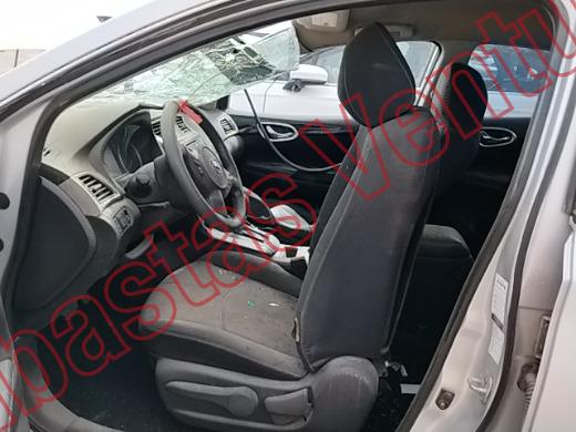 NISSAN SENTRA 2017, foto 17 de 19