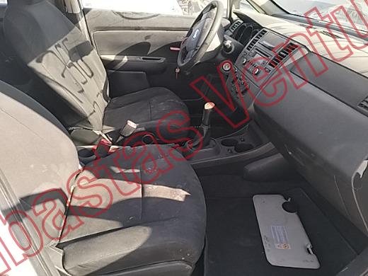 NISSAN TIIDA 2018, foto 12 de 19