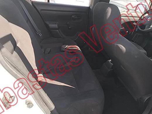 NISSAN TIIDA 2018, foto 13 de 19