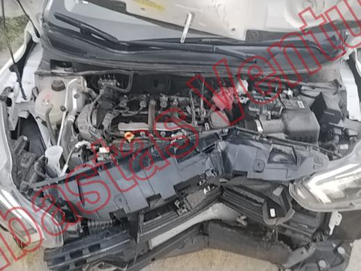 NISSAN VERSA 2025, foto 10 de 19