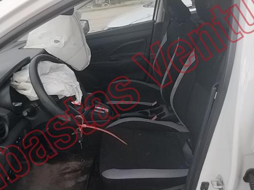NISSAN VERSA 2025, foto 17 de 19