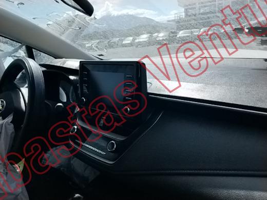 TOYOTA COROLLA 2020, foto 14 de 19