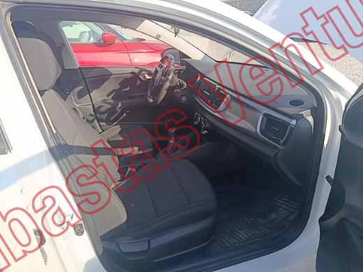 KIA RIO 2022, foto 12 de 19