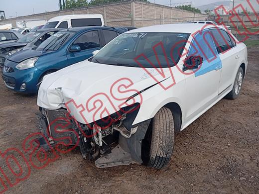 VOLKSWAGEN PASSAT 2016, foto 1 de 19