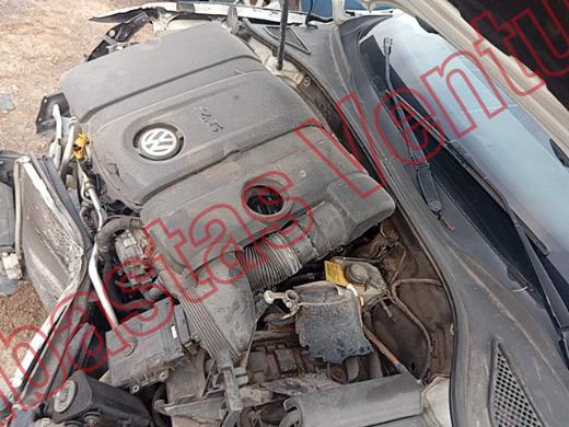 VOLKSWAGEN PASSAT 2016, foto 9 de 19