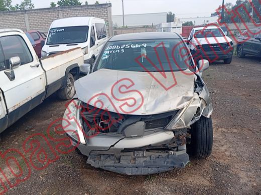 NISSAN TIIDA 2008, foto 2 de 19