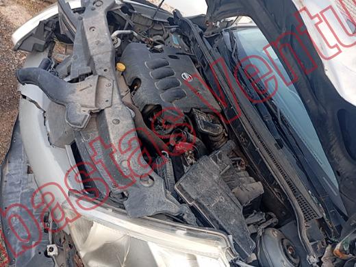 NISSAN TIIDA 2008, foto 9 de 19