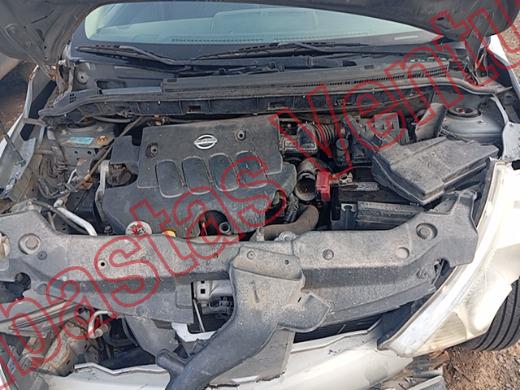 NISSAN TIIDA 2008, foto 10 de 19