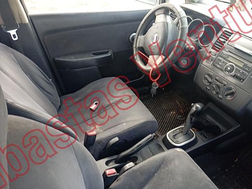 NISSAN TIIDA 2008, foto 12 de 19