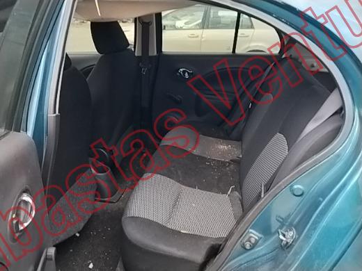 NISSAN MARCH 2016, foto 16 de 19