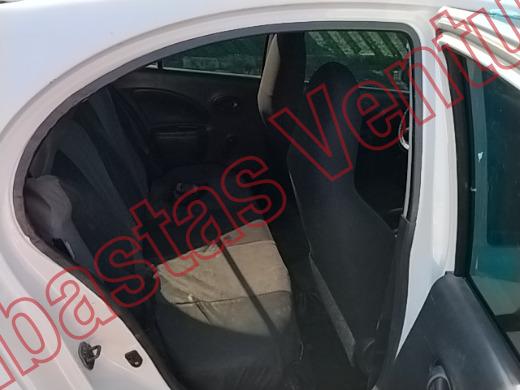 NISSAN MARCH 2016, foto 13 de 19