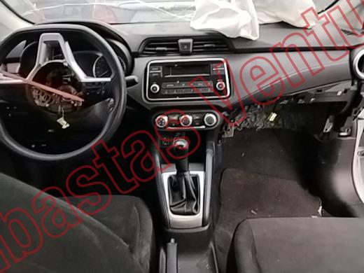 NISSAN VERSA 2022, foto 14 de 19