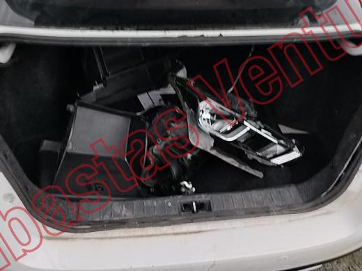 NISSAN VERSA 2022, foto 15 de 19