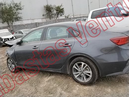 KIA FORTE   2023, foto 8 de 19