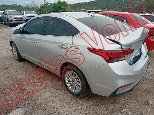 HYUNDAI ACCENT 2022, foto 8 de 19