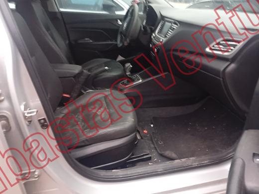 HYUNDAI ACCENT 2022, foto 12 de 19
