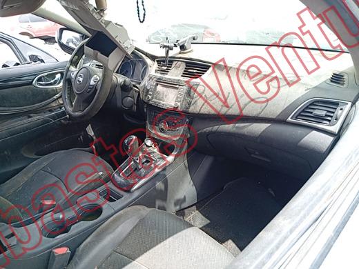 NISSAN SENTRA 2018, foto 14 de 19