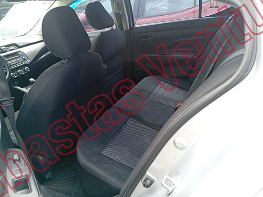 NISSAN VERSA 2020, foto 16 de 19