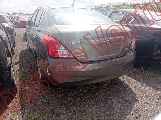NISSAN VERSA 2012, foto 7 de 19