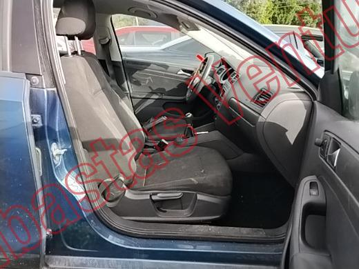 VOLKSWAGEN JETTA 2018, foto 12 de 19