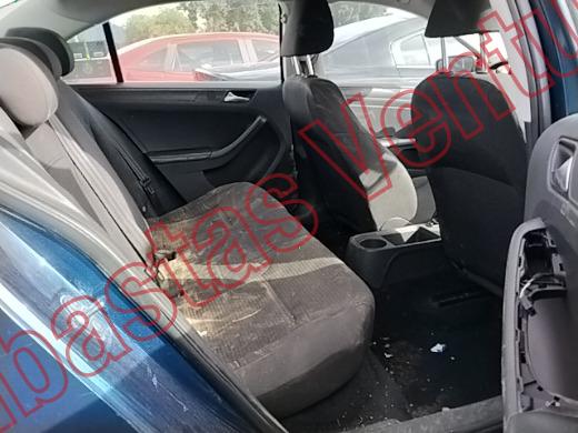 VOLKSWAGEN JETTA 2018, foto 13 de 19