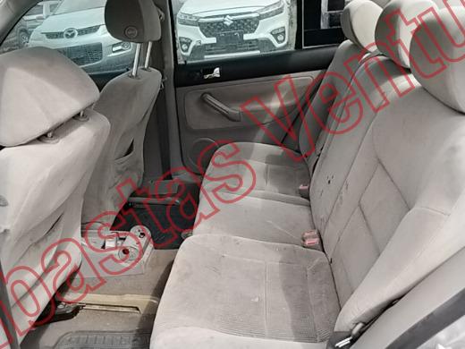 VOLKSWAGEN JETTA 2001, foto 16 de 19