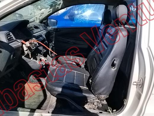 VOLKSWAGEN SAVEIRO  2021, foto 16 de 19