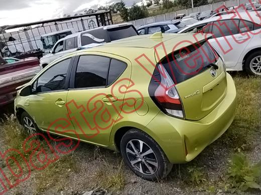 TOYOTA PRIUS 2019, foto 8 de 19