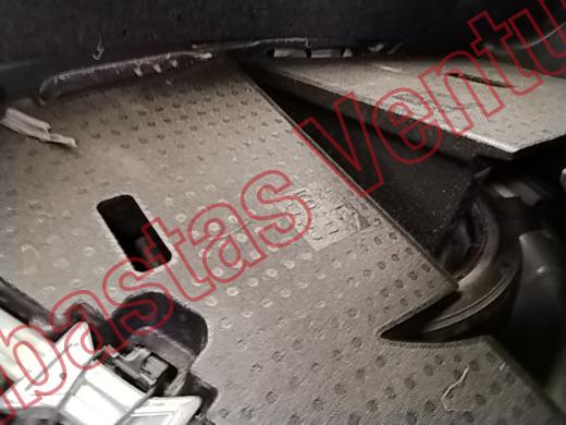 TOYOTA PRIUS 2019, foto 15 de 19