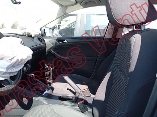 VOLKSWAGEN JETTA 2011, foto 17 de 19
