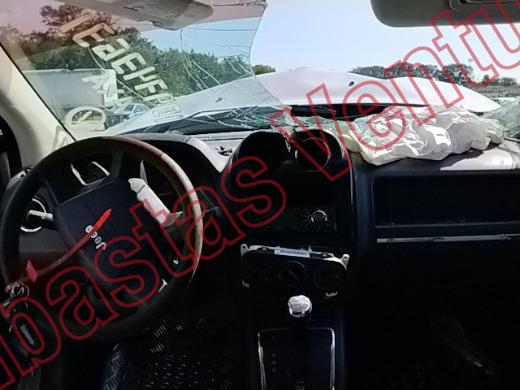 JEEP COMPASS 2009, foto 14 de 19