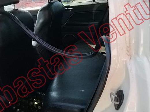 JEEP COMPASS 2009, foto 16 de 19