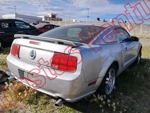 FORD MUSTANG 2005, foto 5 de 19
