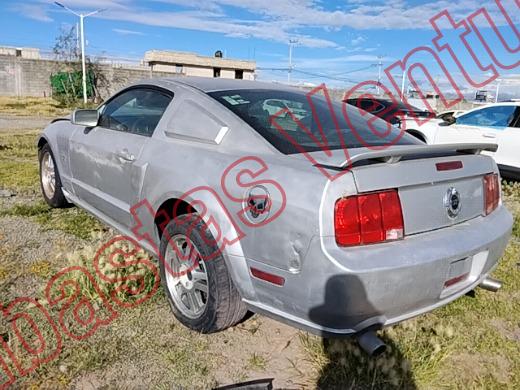 FORD MUSTANG 2005, foto 7 de 19