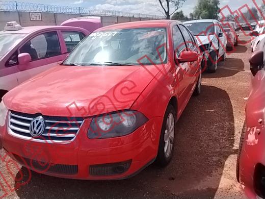 VOLKSWAGEN JETTA CLASICO 2013, foto 1 de 19