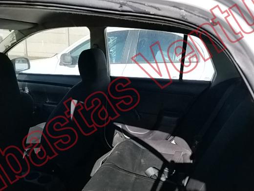 NISSAN TIIDA 2018, foto 16 de 19