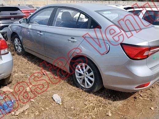 MG MG5 2023, foto 8 de 19