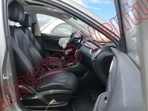 MG MG5 2023, foto 12 de 19