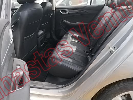 MG MG5 2023, foto 16 de 19