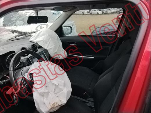 SUZUKI SWIFT 2023, foto 17 de 19