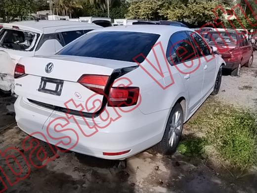 VOLKSWAGEN JETTA 2016, foto 5 de 19