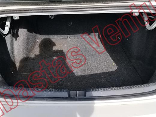 VOLKSWAGEN JETTA 2016, foto 15 de 19