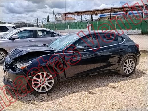 MAZDA MAZDA 3 2018, foto 8 de 19