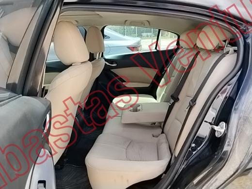 MAZDA MAZDA 3 2018, foto 16 de 19