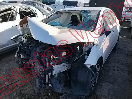 NISSAN VERSA 2021, foto 1 de 19